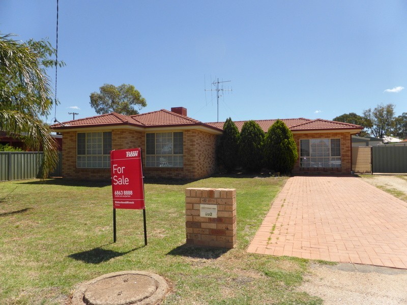 102 Dalton Street, Parkes NSW 2870