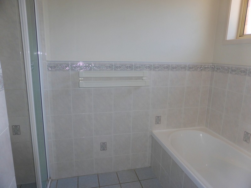 102 Dalton Street, Parkes NSW 2870