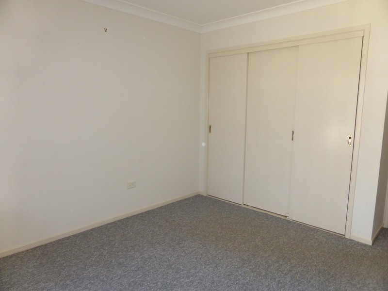 102 Dalton Street, Parkes NSW 2870