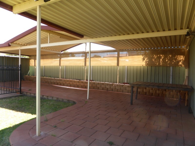 102 Dalton Street, Parkes NSW 2870