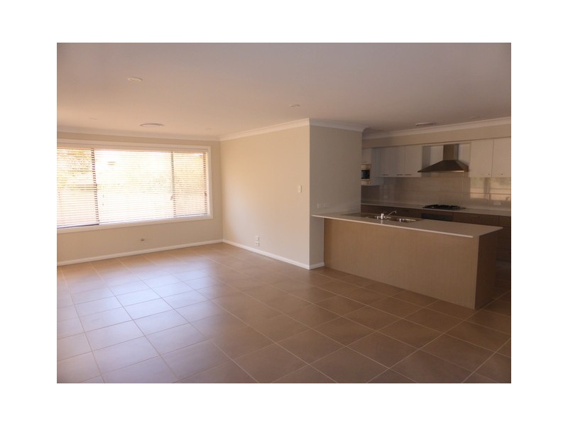 6 Jones Street, Parkes NSW 2870
