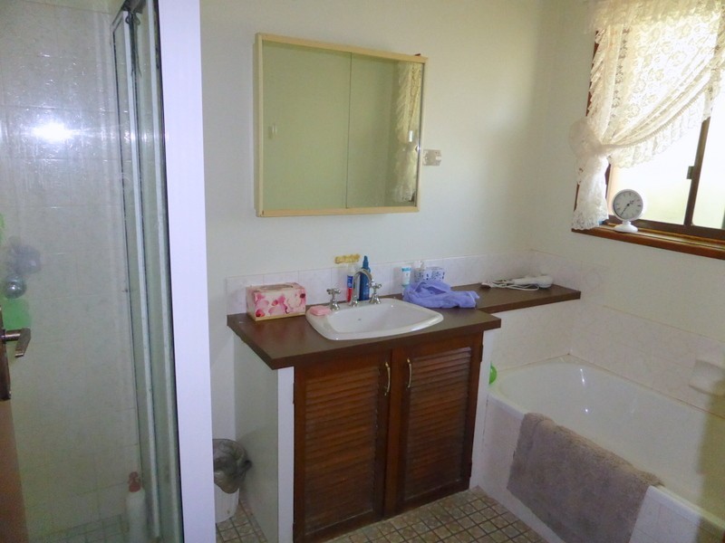 22 Middleton Street, Parkes NSW 2870