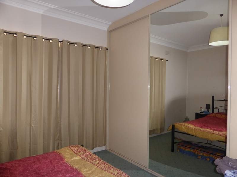 26 Webb Street, Parkes NSW 2870