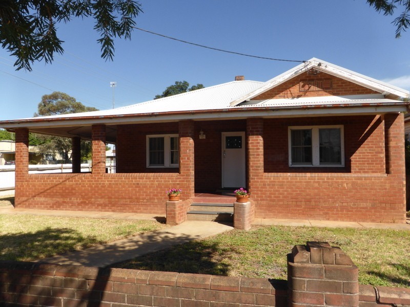 1 Sydney Street, Parkes NSW 2870