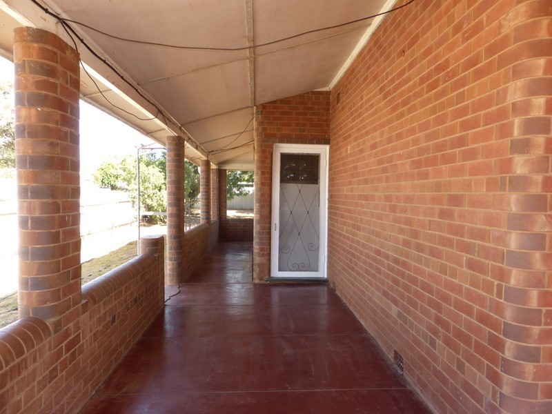 1 Sydney Street, Parkes NSW 2870