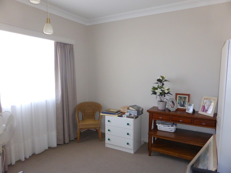 15 Carrington Street, Parkes NSW 2870