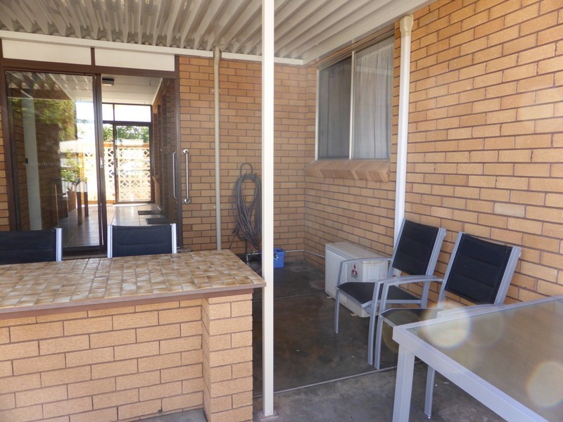 15 Carrington Street, Parkes NSW 2870