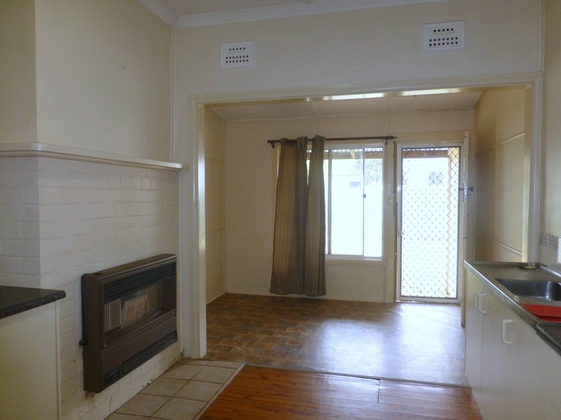 22A and B Close Street, Parkes NSW 2870
