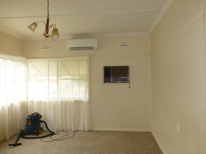 22A and B Close Street, Parkes NSW 2870