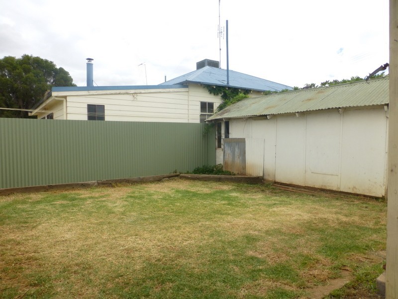 22A and B Close Street, Parkes NSW 2870