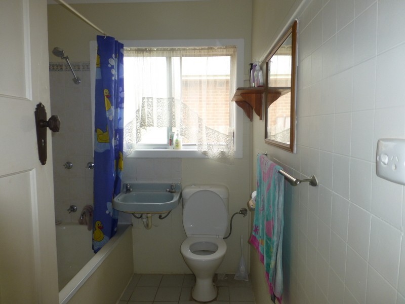 22A and B Close Street, Parkes NSW 2870