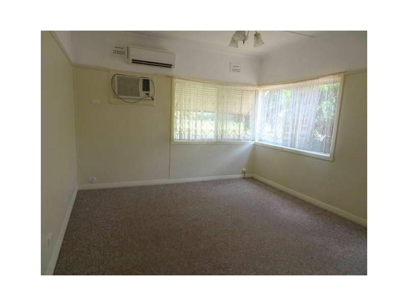 22A and B Close Street, Parkes NSW 2870