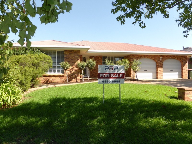 4 Danilenko Street, Parkes NSW 2870