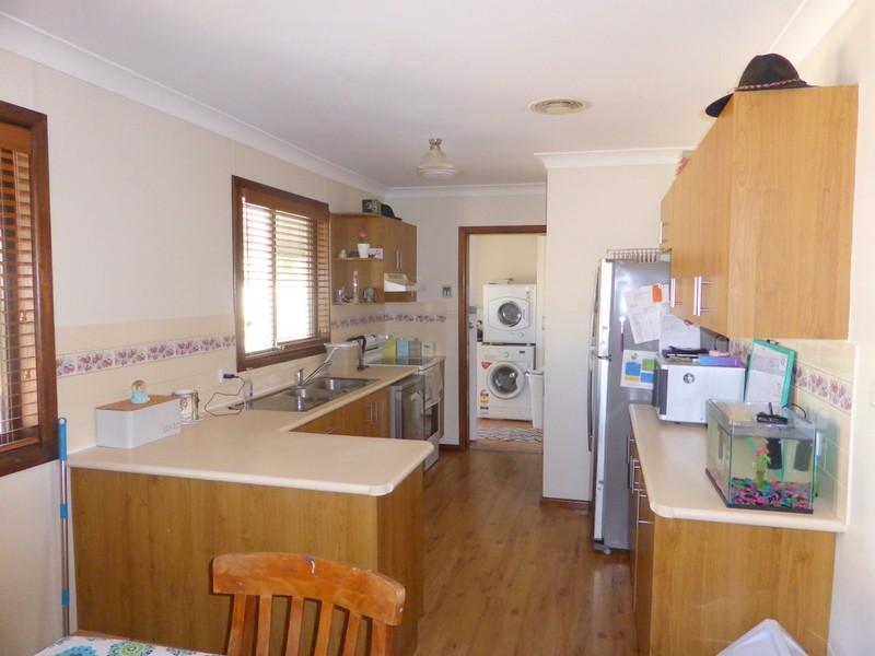 79 Woodward Street, Parkes NSW 2870