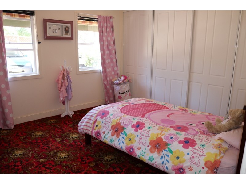 34 High Street, Parkes NSW 2870