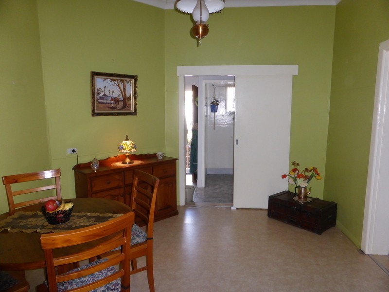 13 Carrington Street, Parkes NSW 2870