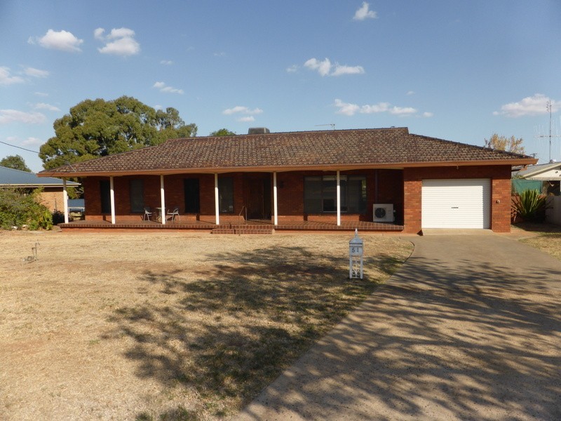 51 Brolgan Road, Parkes NSW 2870