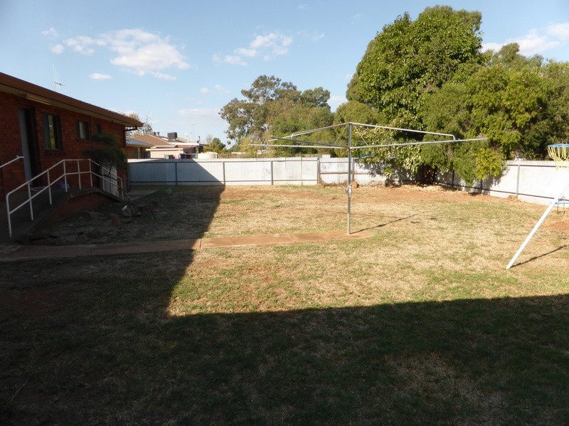 51 Brolgan Road, Parkes NSW 2870