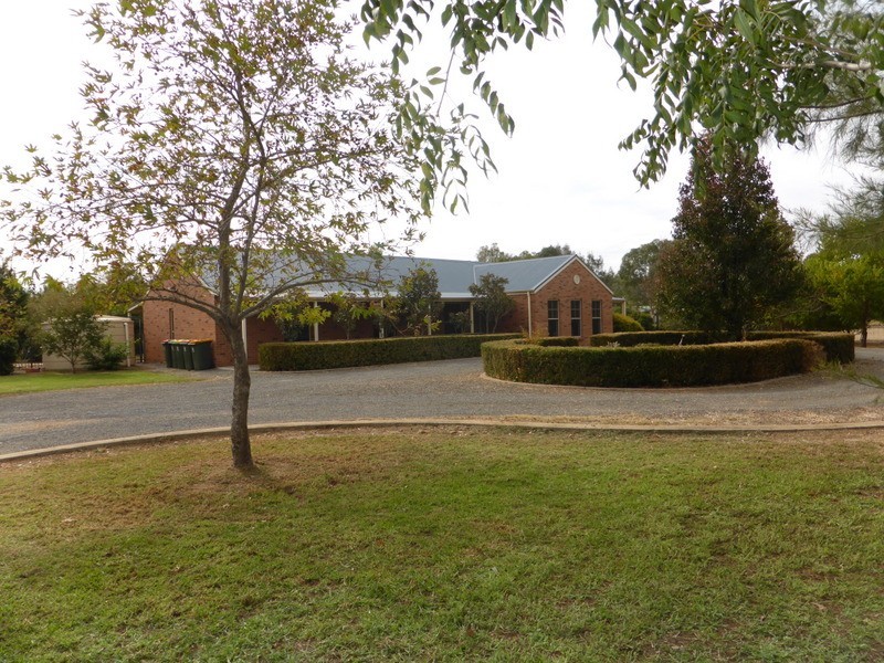 17 Wangara Lane, Parkes NSW 2870