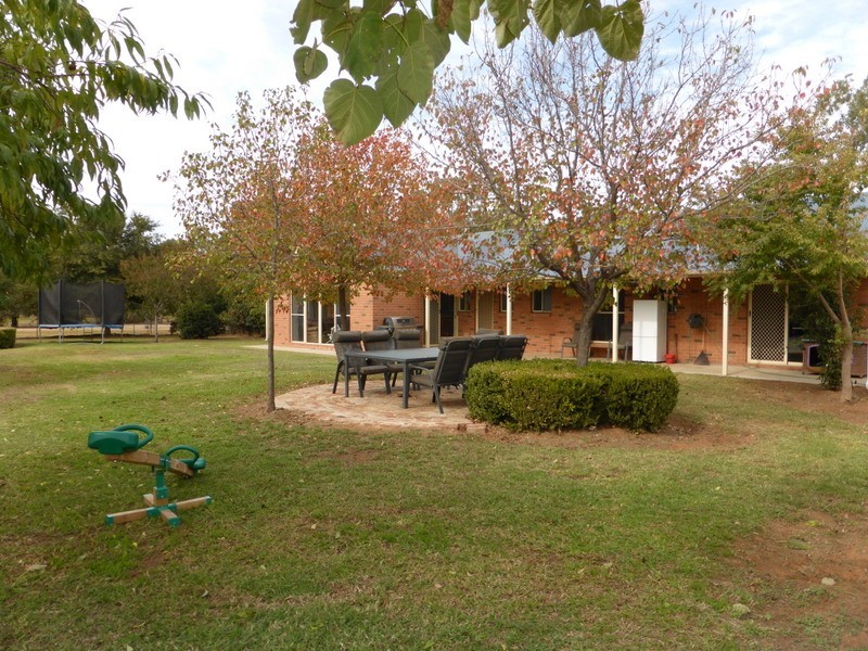 17 Wangara Lane, Parkes NSW 2870