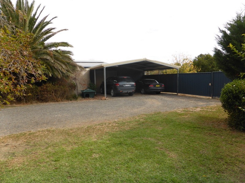 17 Wangara Lane, Parkes NSW 2870