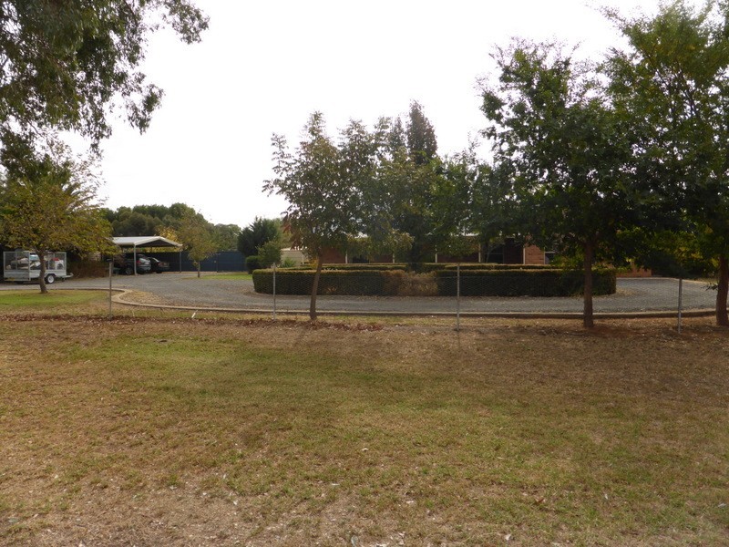 17 Wangara Lane, Parkes NSW 2870