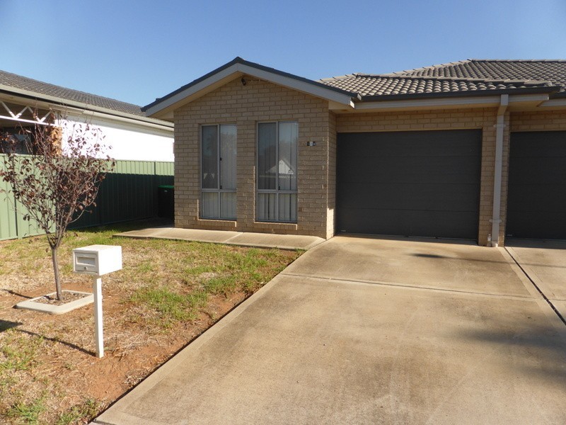 82B Close Street, Parkes NSW 2870