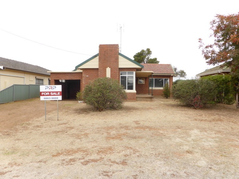 13 Brolgan Road, Parkes NSW 2870