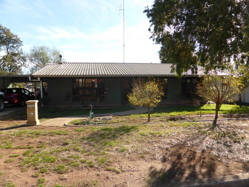6 Paterson Street, Parkes NSW 2870