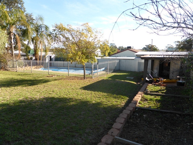 6 Paterson Street, Parkes NSW 2870