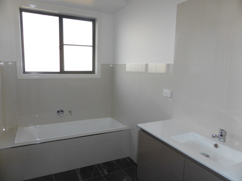 9 Hydrangea Avenue, Parkes NSW 2870