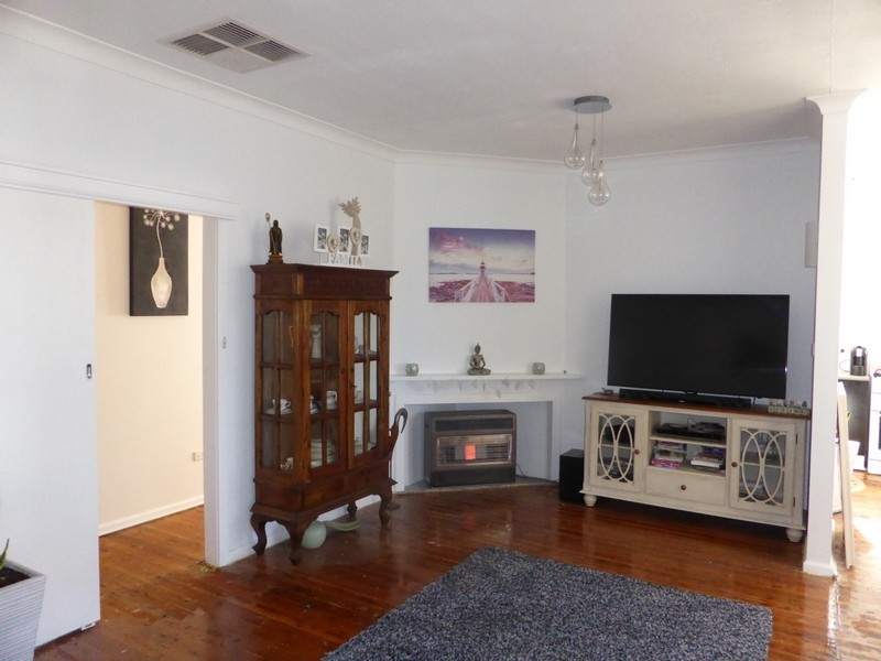 40 Lorking Street, Parkes NSW 2870