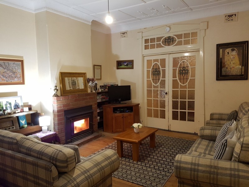 15 Hill Street, Parkes NSW 2870