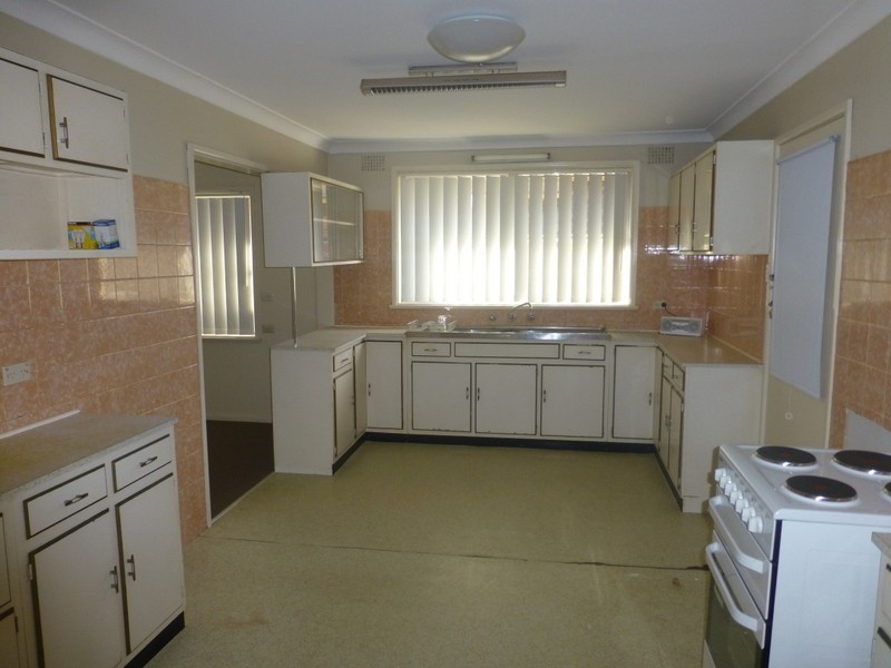 28 Carrington Street, Parkes NSW 2870