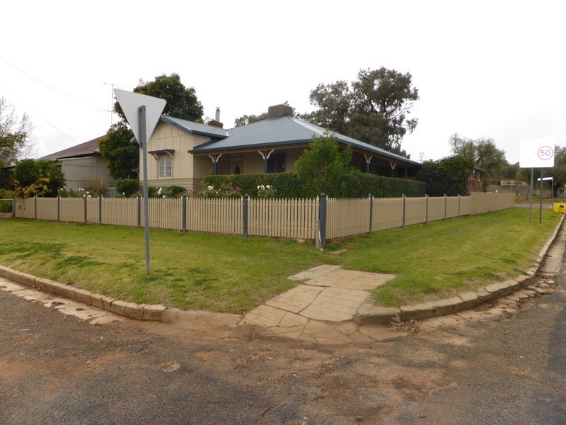 37A Albert Street, Parkes NSW 2870