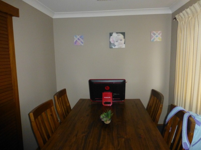 30 Barton Street, Parkes NSW 2870
