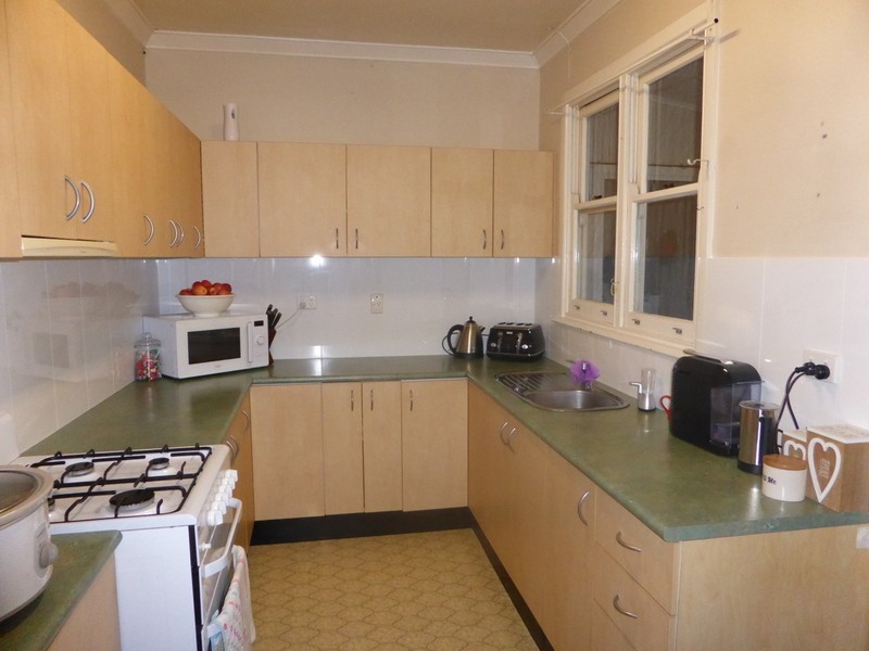3 Captain Wilson Avenue, Parkes NSW 2870