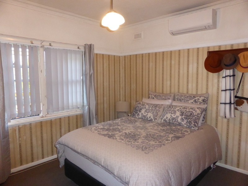 3 Captain Wilson Avenue, Parkes NSW 2870