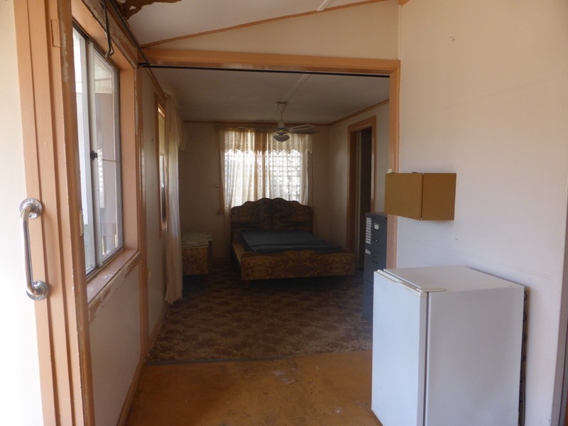 4 Orange Street, Parkes NSW 2870