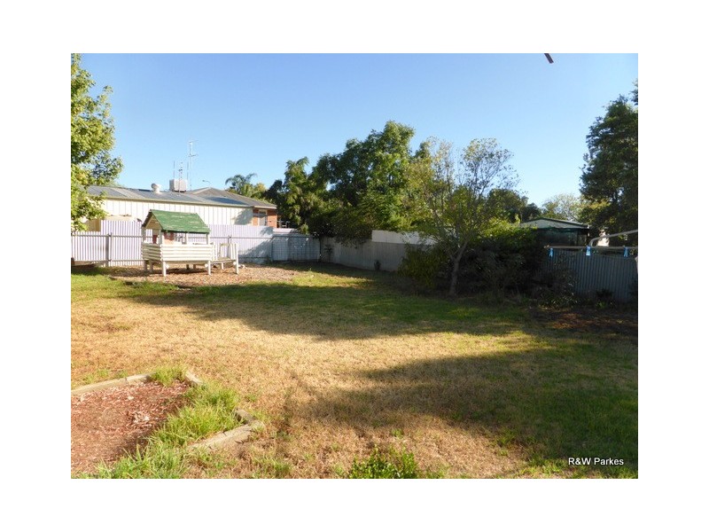 28 Pearce Street, Parkes NSW 2870