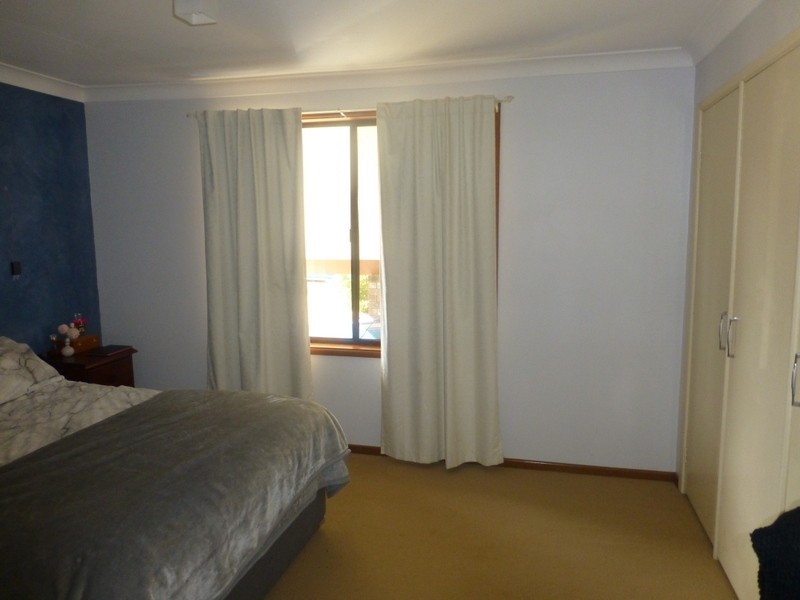 7 Bowditch Crescent, Parkes NSW 2870