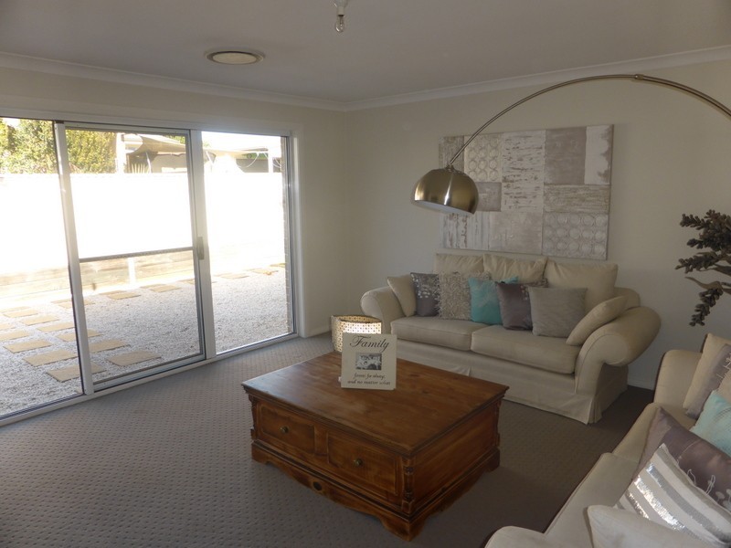 27 Alder Avenue, Parkes NSW 2870