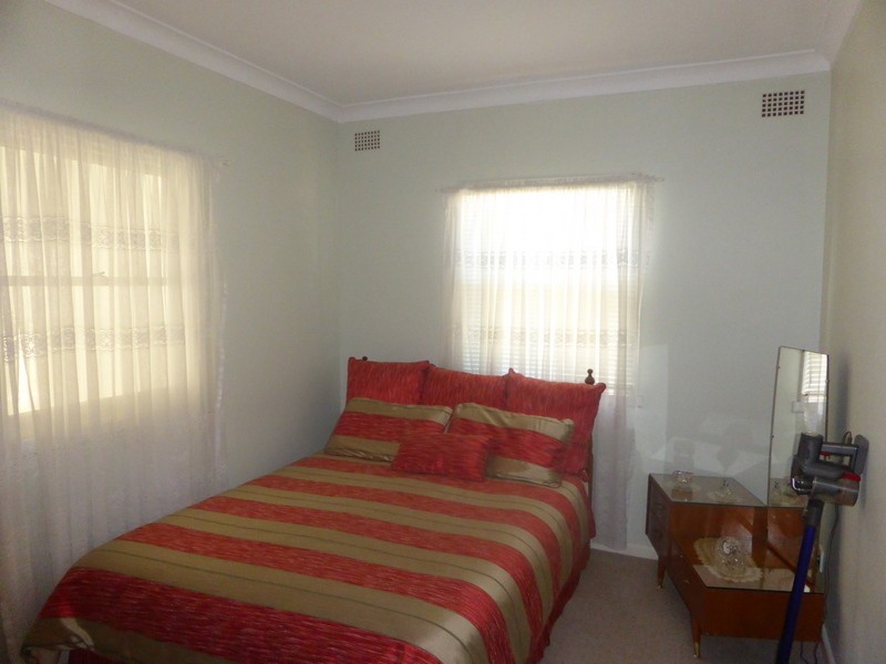 122-124 Victoria Street, Parkes NSW 2870