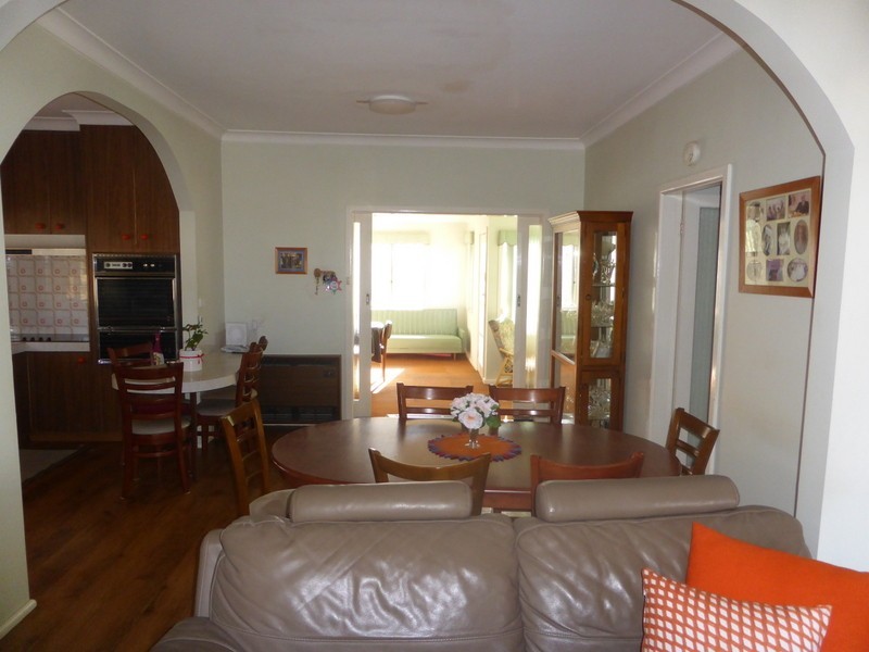 122-124 Victoria Street, Parkes NSW 2870