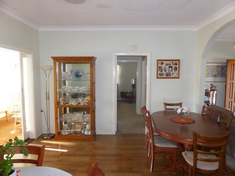 122-124 Victoria Street, Parkes NSW 2870