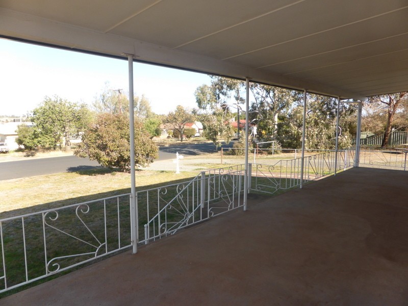 122-124 Victoria Street, Parkes NSW 2870