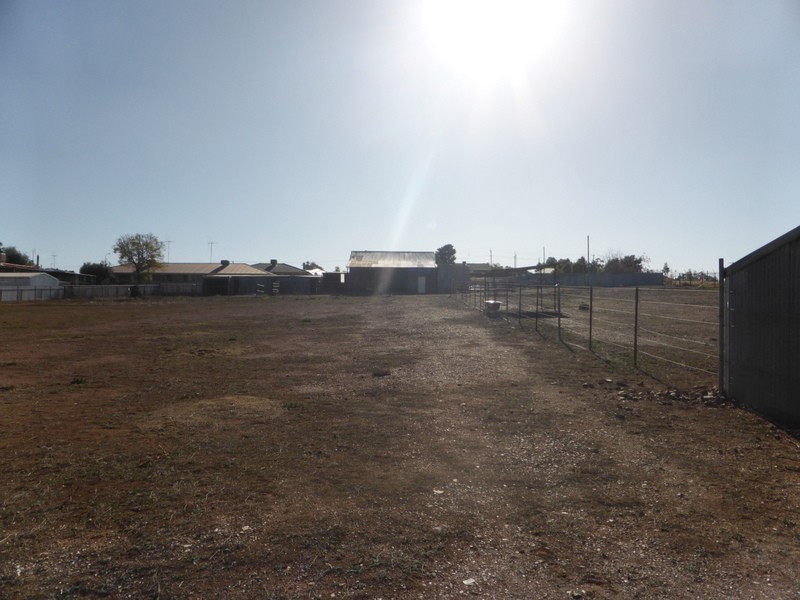 122-124 Victoria Street, Parkes NSW 2870