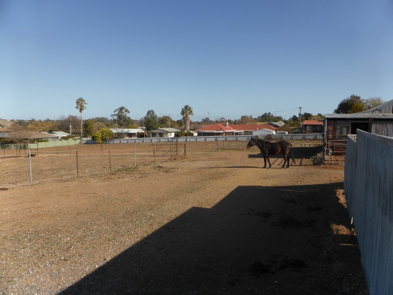 122-124 Victoria Street, Parkes NSW 2870