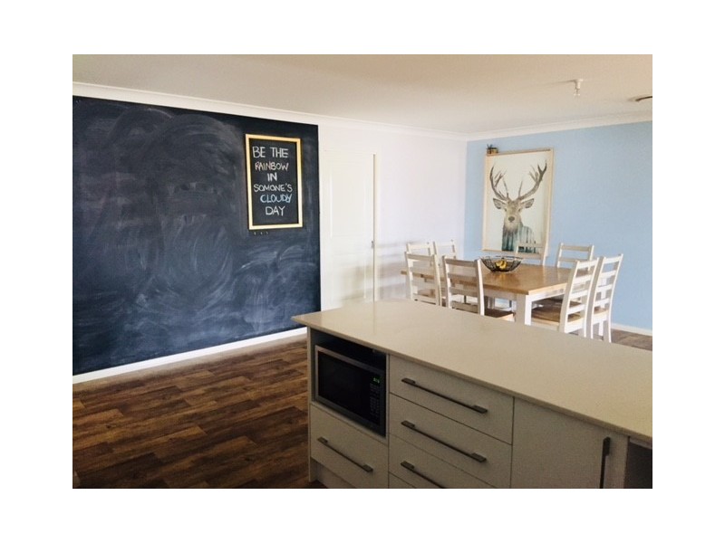 10 Vaucluse Place, Parkes NSW 2870