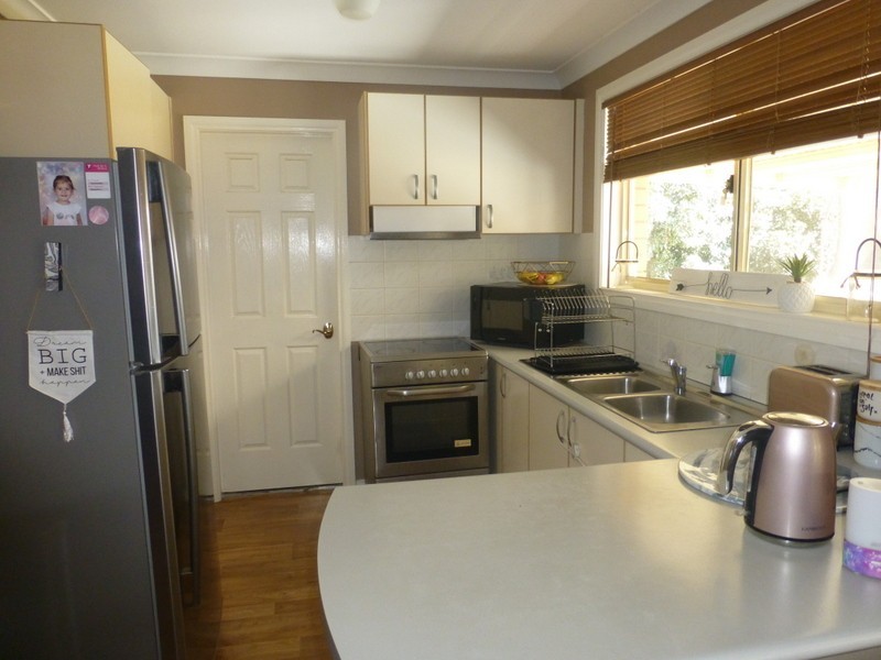 13 Ebelina Crescent, Parkes NSW 2870